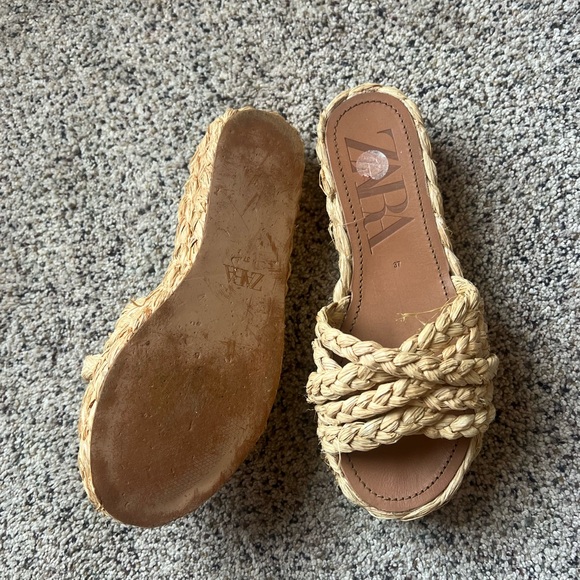 Zara Platform Wicker Sandals - Picture 3 of 5